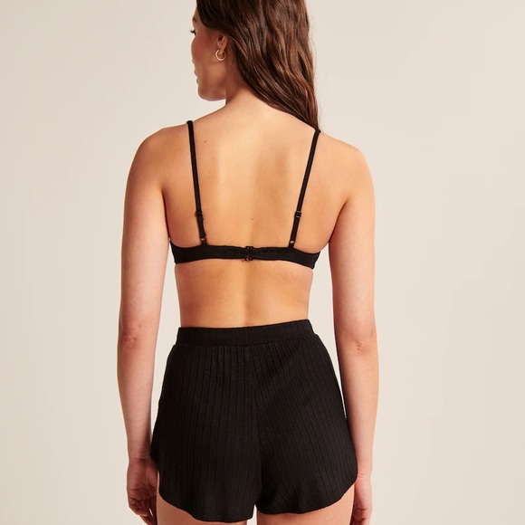 ISO! A&F 90s Satin Bralette - Picture 2 of 6